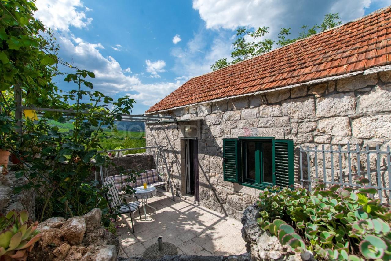 Holiday Home Godinj Donje Rascane Exteriér fotografie