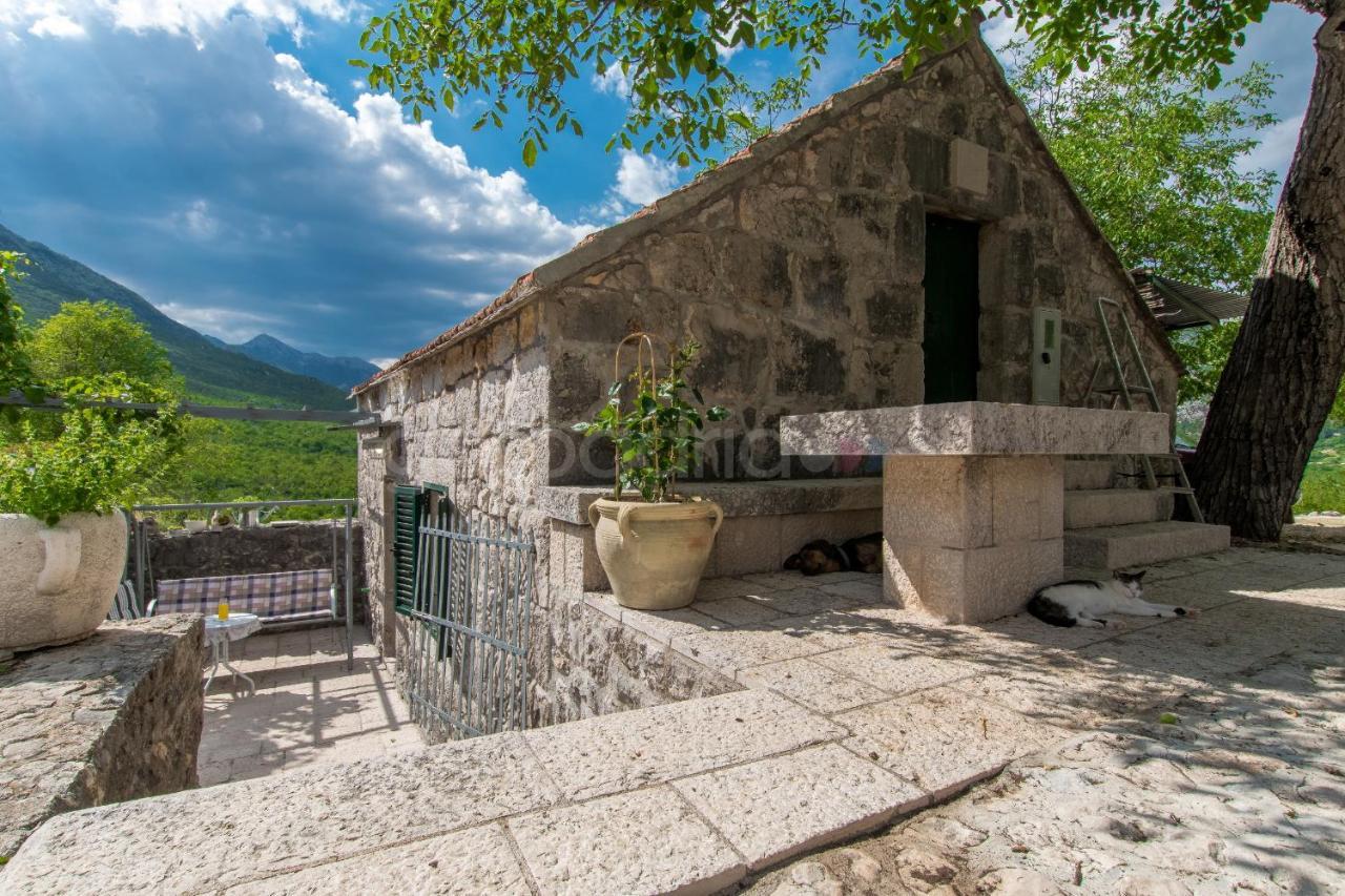 Holiday Home Godinj Donje Rascane Exteriér fotografie