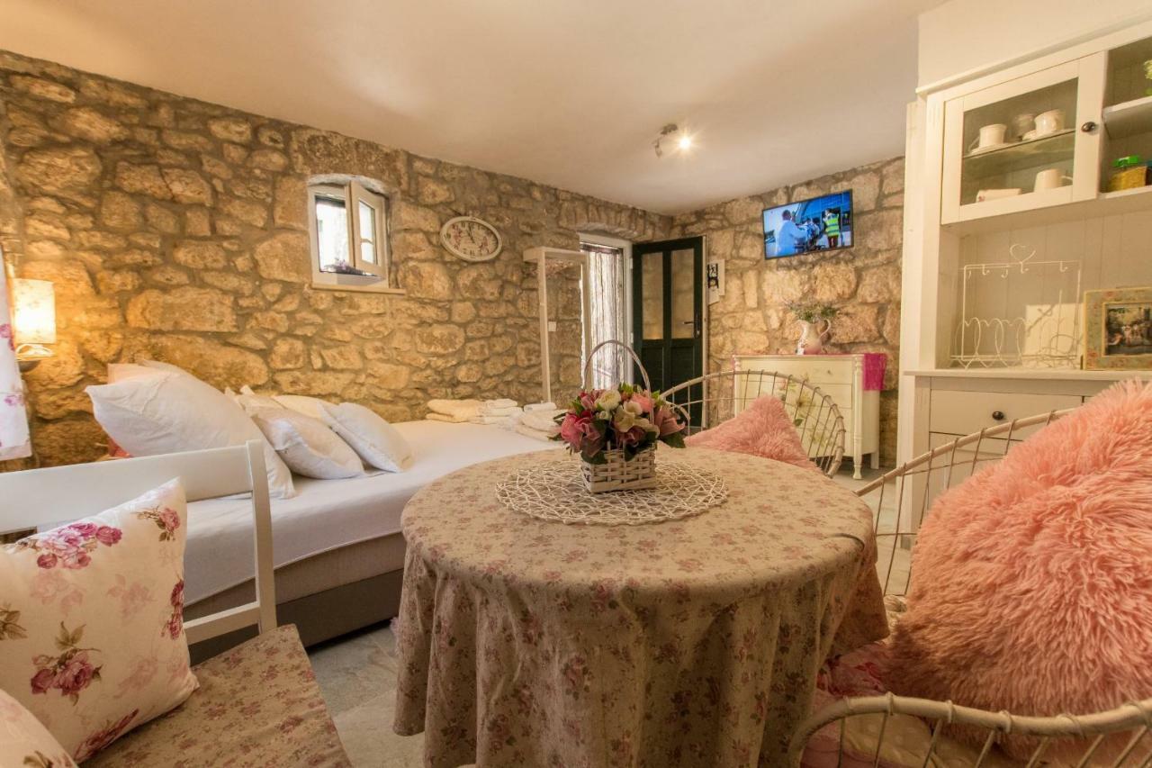 Holiday Home Godinj Donje Rascane Exteriér fotografie