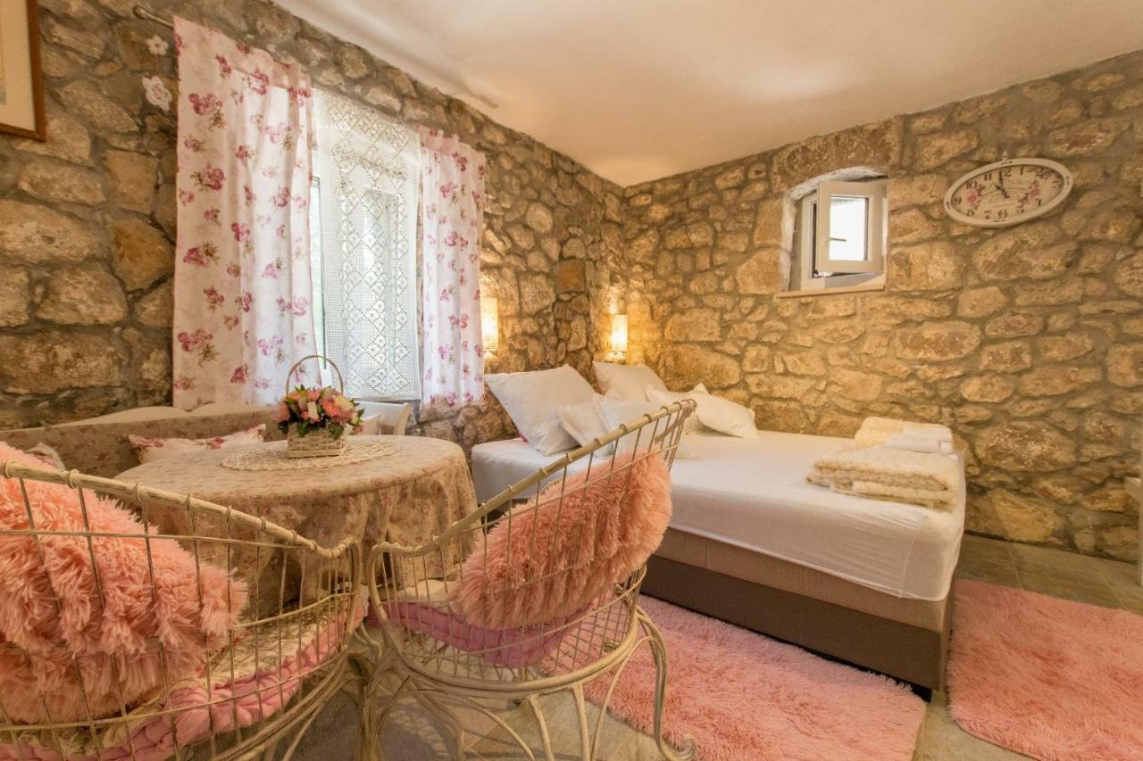 Holiday Home Godinj Donje Rascane Exteriér fotografie