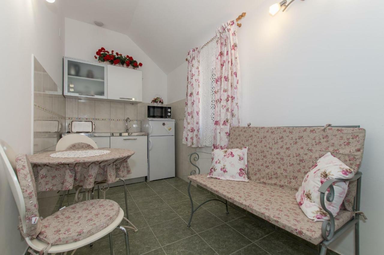 Holiday Home Godinj Donje Rascane Exteriér fotografie