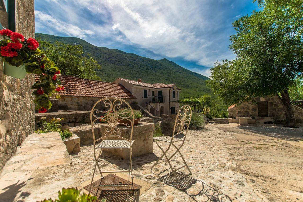 Holiday Home Godinj Donje Rascane Exteriér fotografie