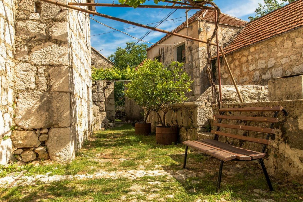 Holiday Home Godinj Donje Rascane Exteriér fotografie